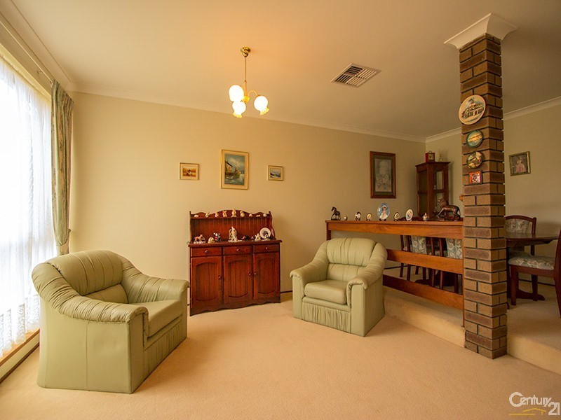 2 Terry Road, Leeming WA 6149