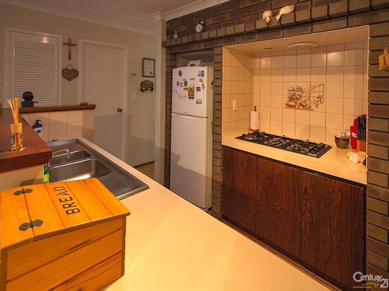 2 Terry Road, Leeming WA 6149