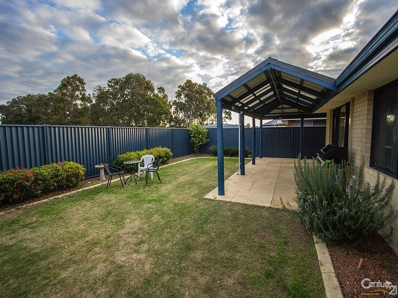 3 Vanilla Bend, Byford WA 6122