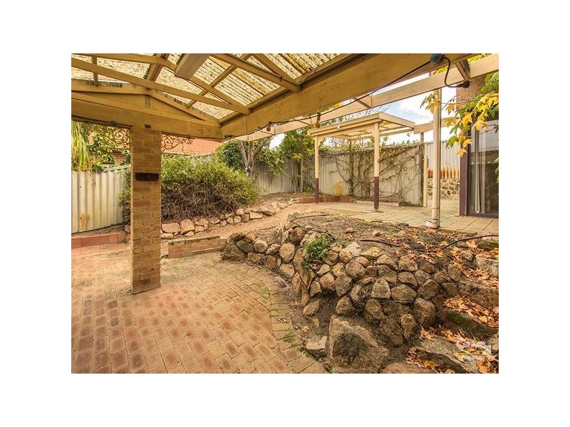 5 Terry Road, Leeming WA 6149