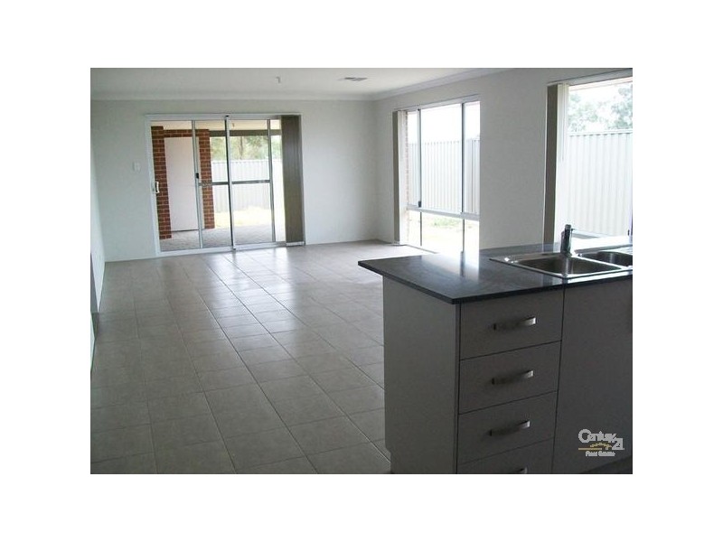 6 Battams Way, Byford WA 6122