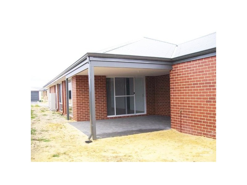 6 Battams Way, Byford WA 6122