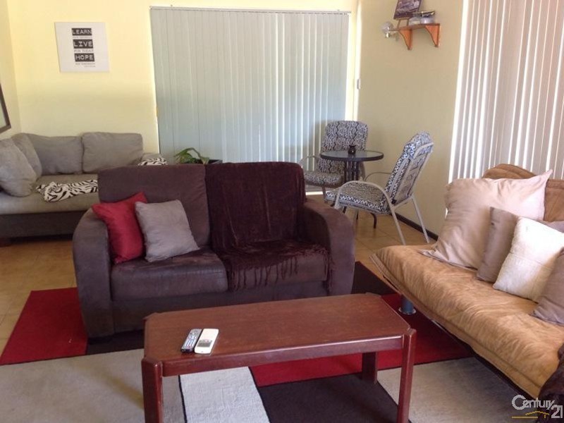 10 Little Rush Close, South Lake WA 6164