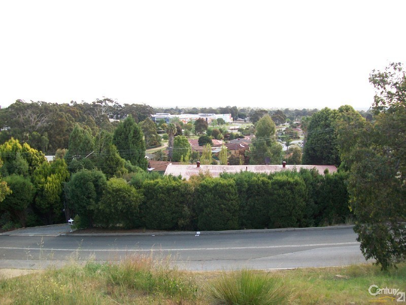 7 Derry Avenue, Mount Nasura WA 6112