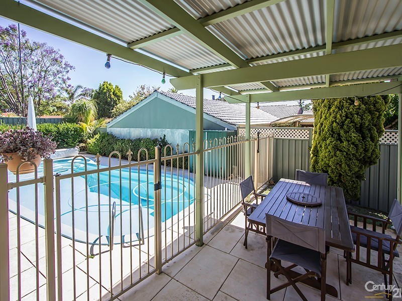 13 Bryne Place, Leeming WA 6149