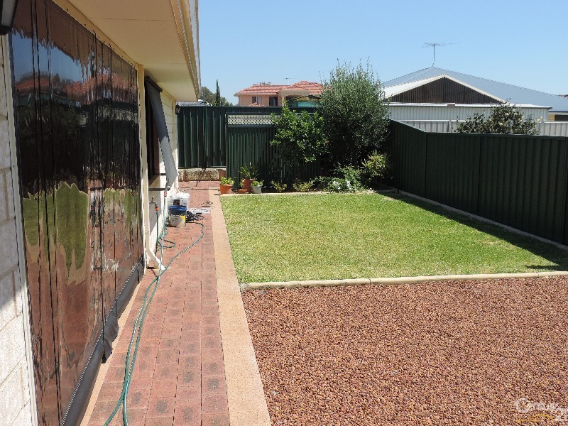 17 Calytrix Crescent, Success WA 6164