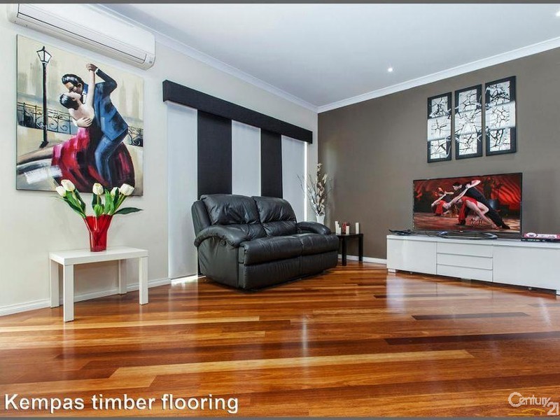 9 Dain Court, Leeming WA 6149