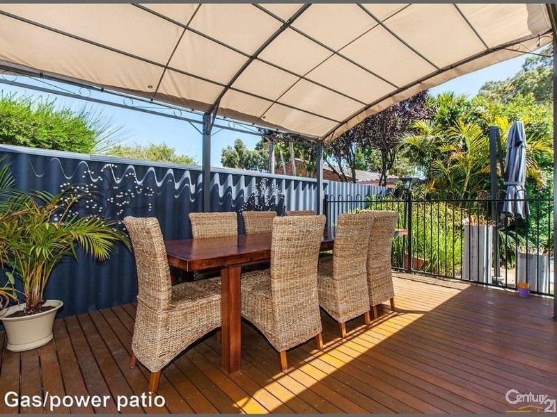 9 Dain Court, Leeming WA 6149