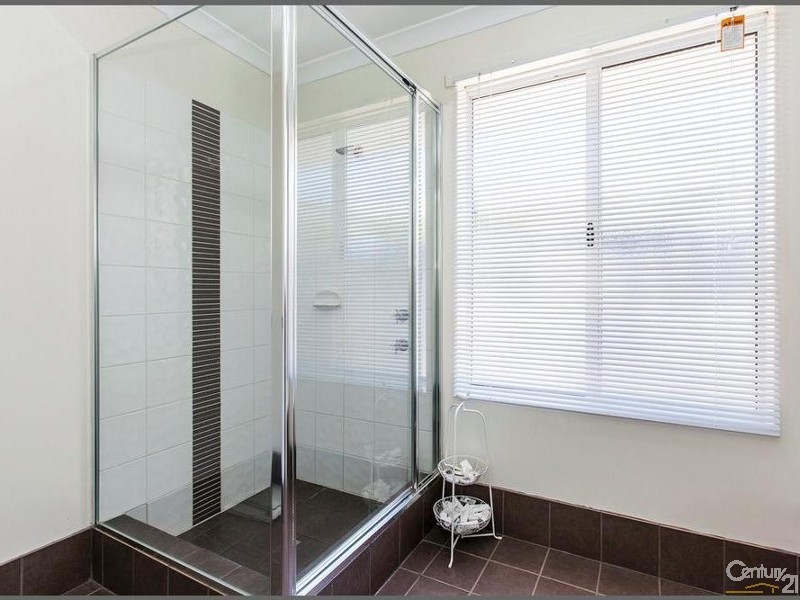 9 Dain Court, Leeming WA 6149