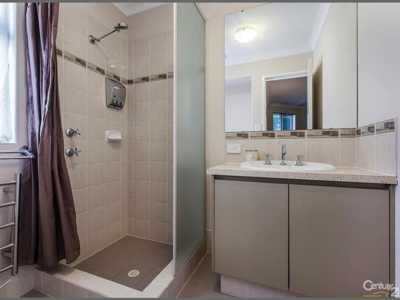 16 Valentine Street, Kelmscott WA 6111