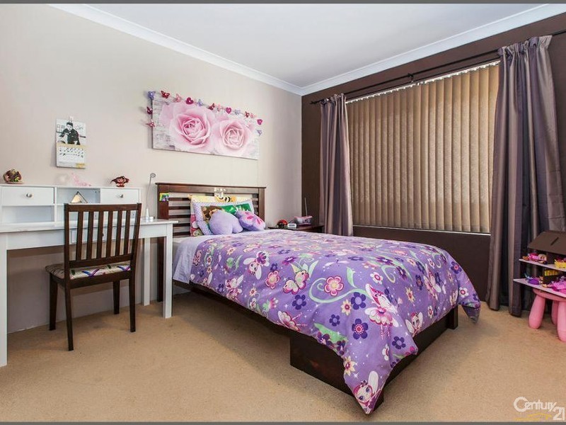 16 Valentine Street, Kelmscott WA 6111