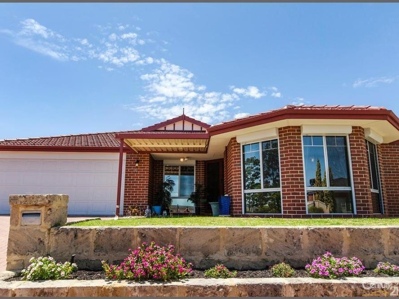 11 Ridge Road, Cockburn Central WA 6164