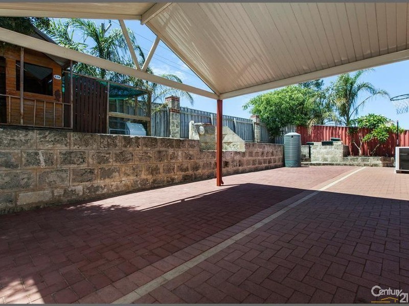 11 Ridge Road, Cockburn Central WA 6164