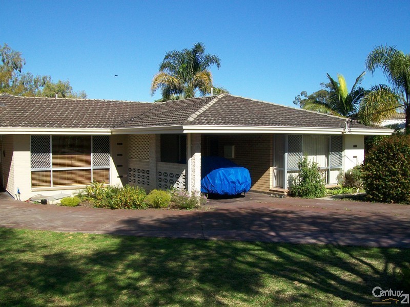 12B Ochiltree Way, Kardinya WA 6163