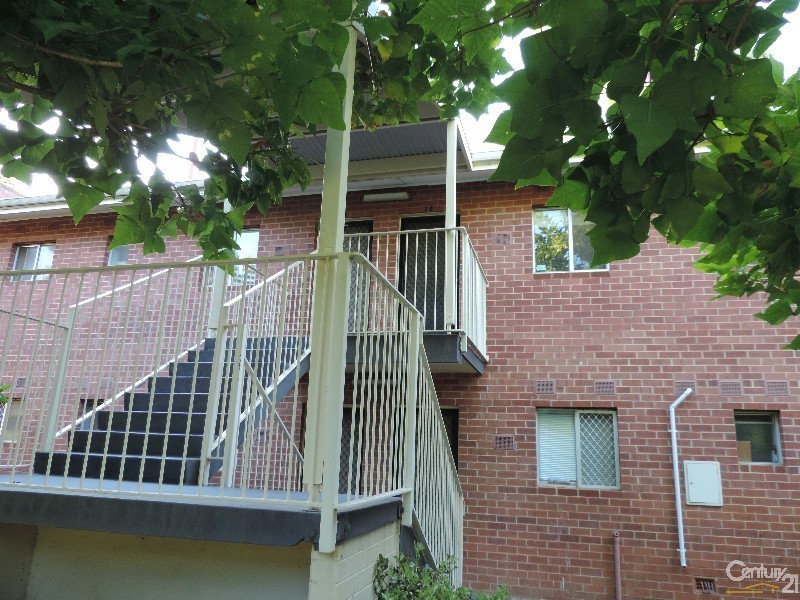 2 Benjamin Street, Armadale WA 6112