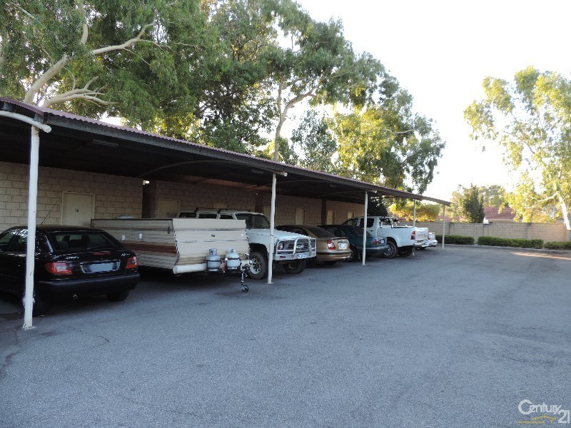 2 Benjamin Street, Armadale WA 6112