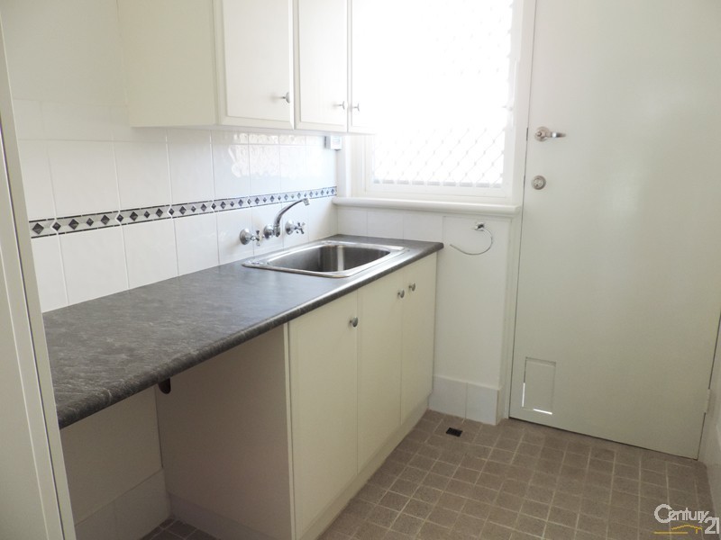 3 Elbe Court, Riverton WA 6148