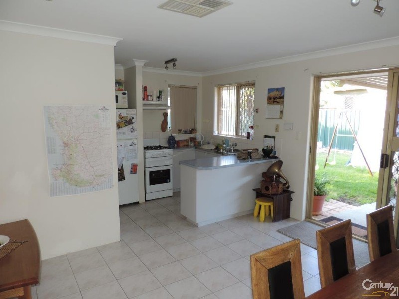 29 Craigie Place, Seville Grove WA 6112