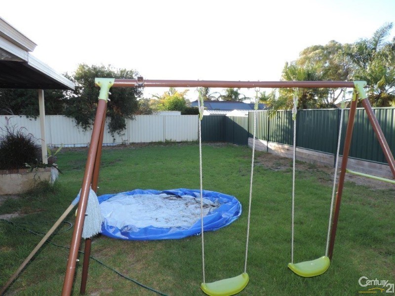 29 Craigie Place, Seville Grove WA 6112