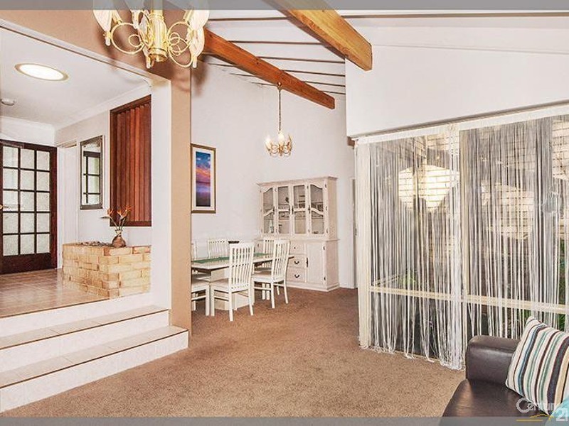 6 Capill Corner, Leeming WA 6149