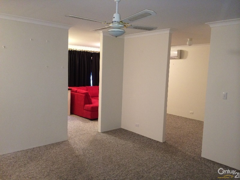 73 Merrifield Circle, Leeming WA 6149