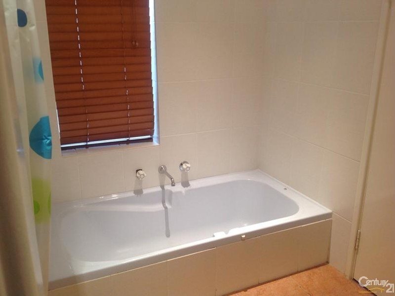 59 Lyrebird Loop, Seville Grove WA 6112