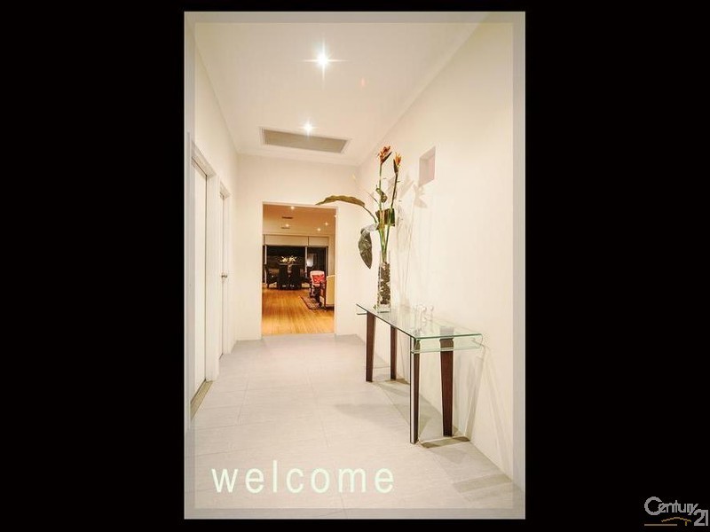 8 Dulcet Link, Atwell WA 6164