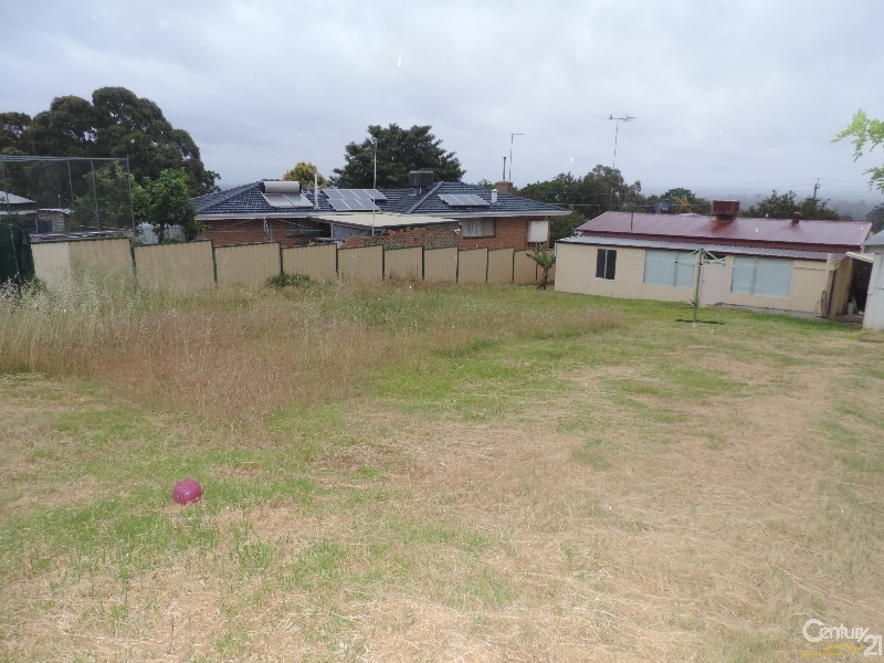 6 Tredale Avenue, Mount Richon WA 6112