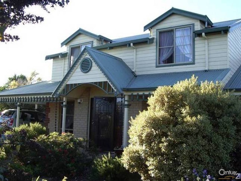 11 Calypso Road, Halls Head WA 6210