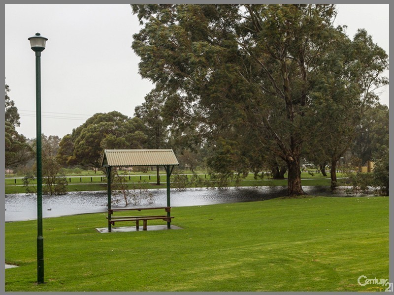 12 Tylee Cove, Atwell WA 6164