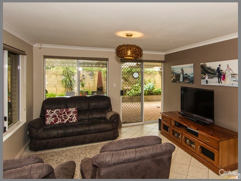 12 Tylee Cove, Atwell WA 6164