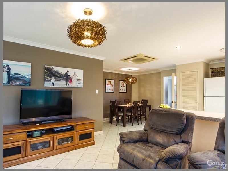 12 Tylee Cove, Atwell WA 6164