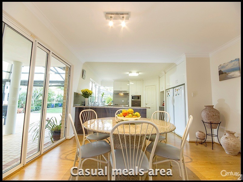 27 Sellen Court, Leeming WA 6149