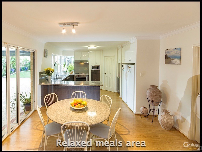 27 Sellen Court, Leeming WA 6149