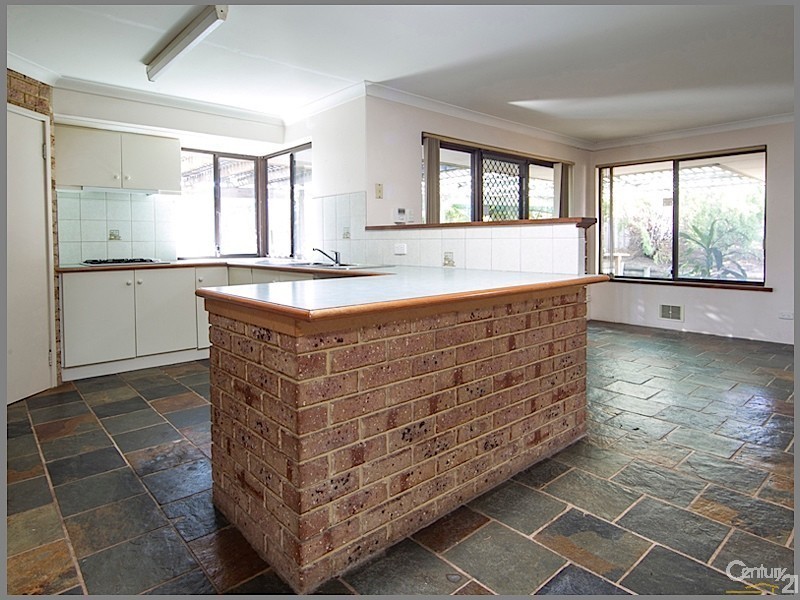 8 Carnation Place, Yangebup WA 6164