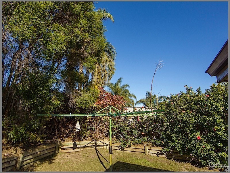 8 Carnation Place, Yangebup WA 6164