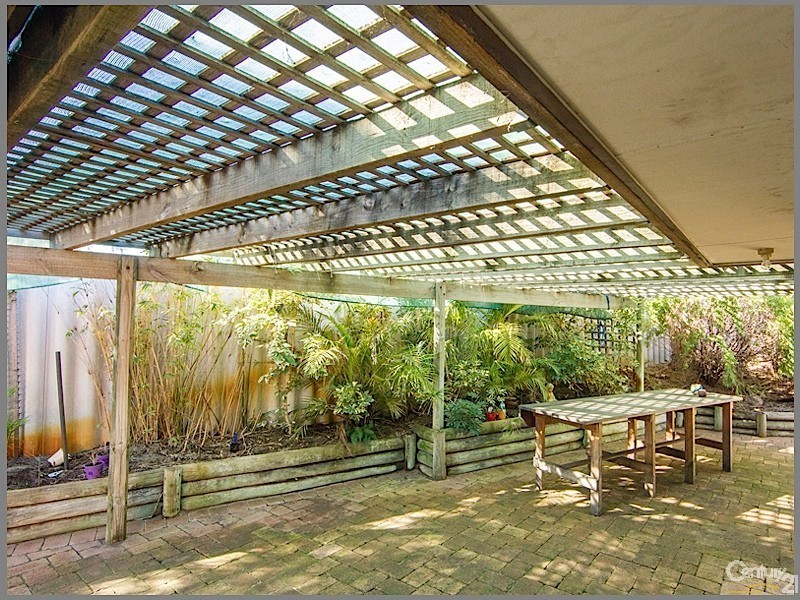 8 Carnation Place, Yangebup WA 6164