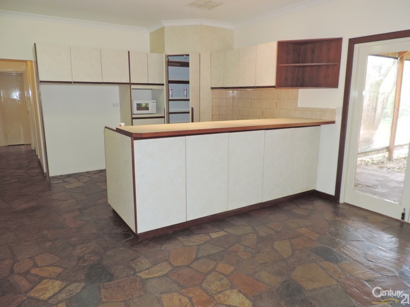 17 Belmont Road, Kenwick WA 6107