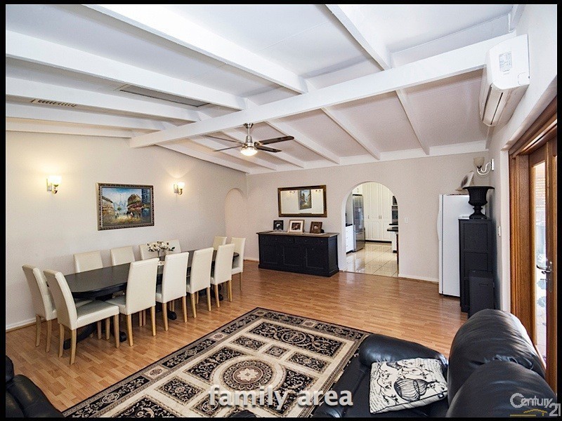 1 Hertford Close, Bull Creek WA 6149