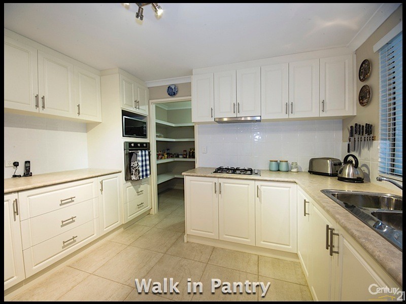 26 Leslie Road, Wandi WA 6167