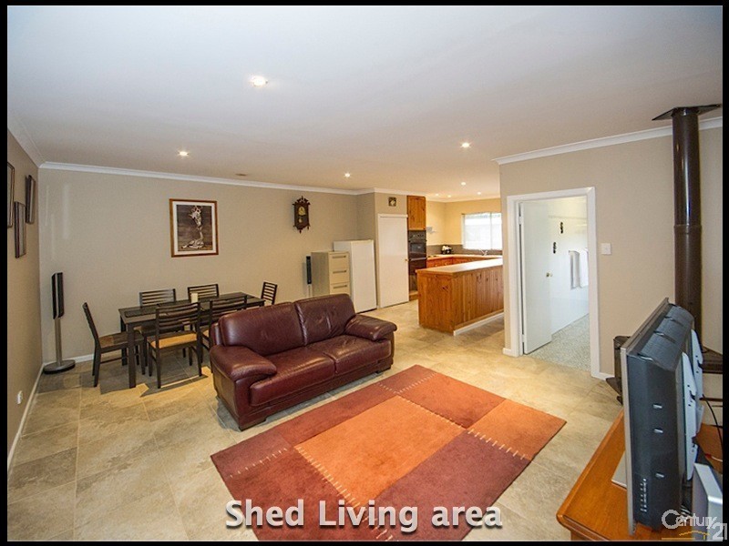 26 Leslie Road, Wandi WA 6167
