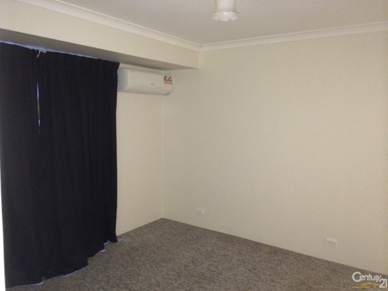 73 Merrifield Circle, Leeming WA 6149