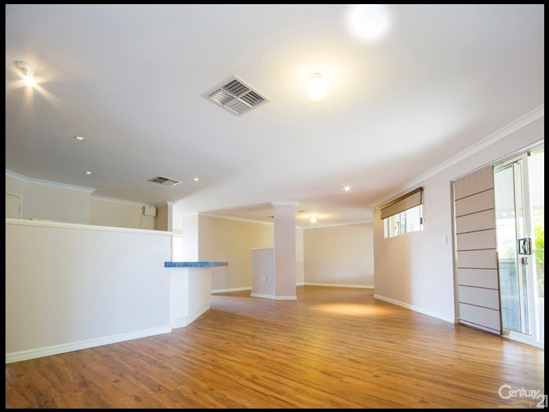 16 Montezuma Loop, Canning Vale WA 6155