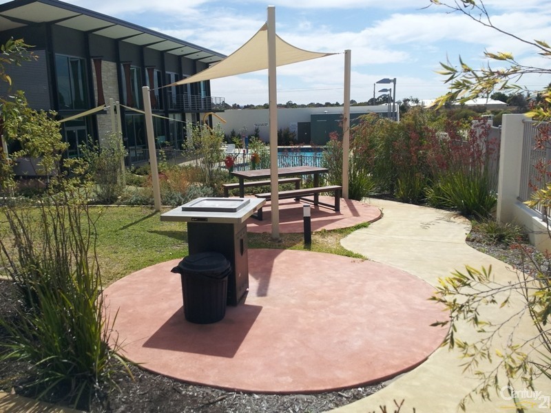 5/34 Malata Crescent, Success WA 6164