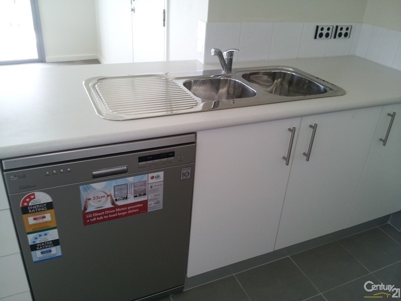 5/34 Malata Crescent, Success WA 6164