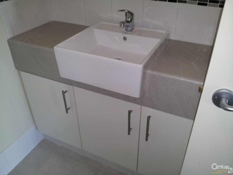 5/34 Malata Crescent, Success WA 6164