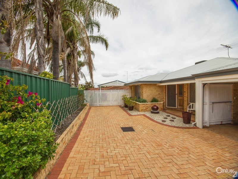 13A Murray Road, Palmyra WA 6157