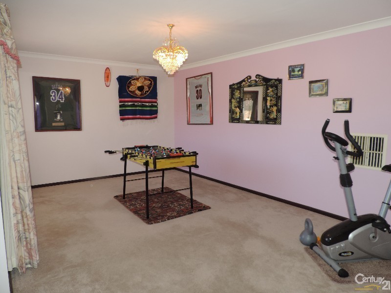82 Beasley Road, Leeming WA 6149