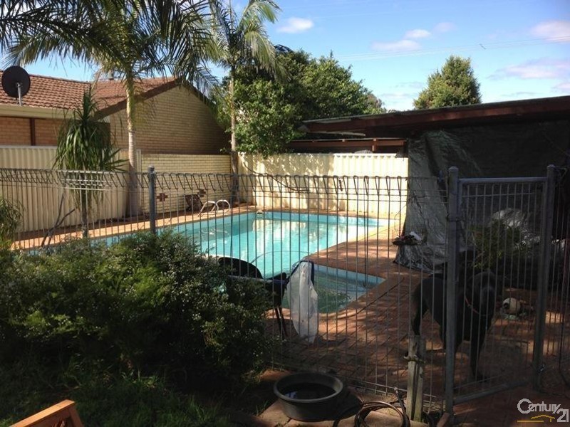 127 Forrest Road, Armadale WA 6112