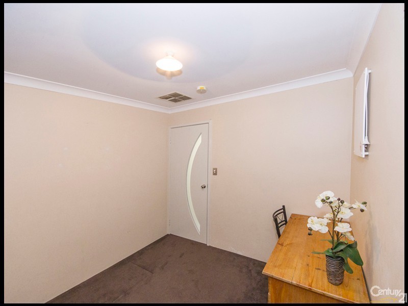 13 Lorikeet Way, Gosnells WA 6110